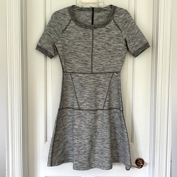Athleta Heathered Gray En Route Ponte Short Sleeve Fit & Flare Dress 7224627 - Picture 14 of 14